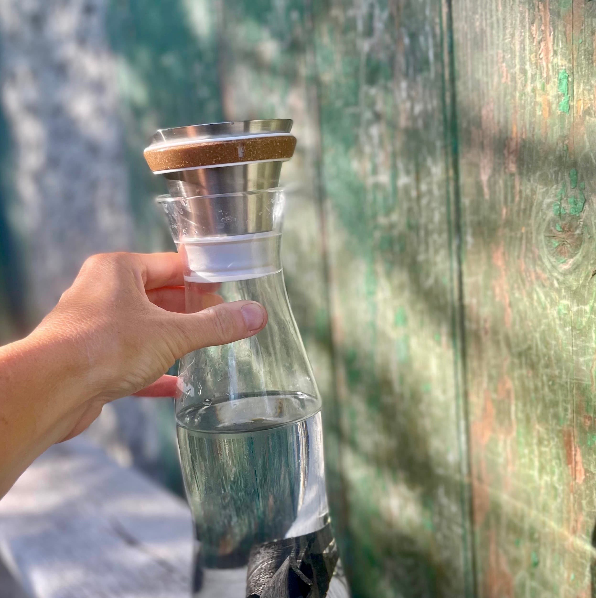 Carafe filtrante en verre ENYA - couvercle en bambou - NATURA PLUS